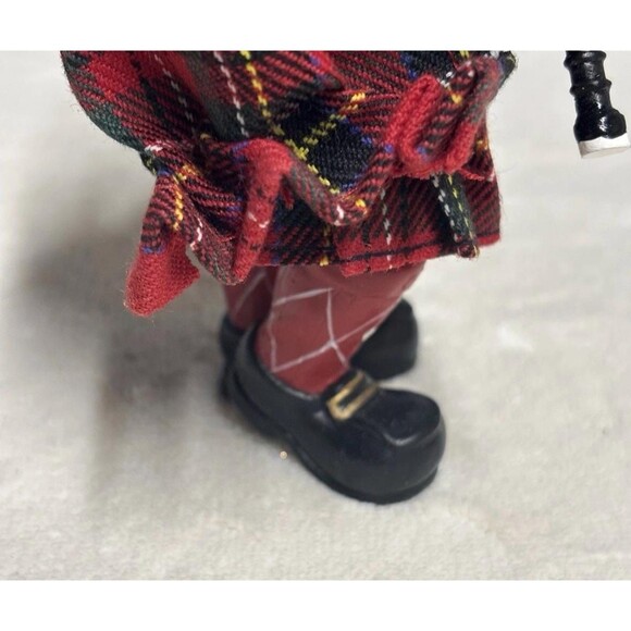 Possible Dreams Clothtique Scottish Santa Ornament 2000 - Picture 10 of 14